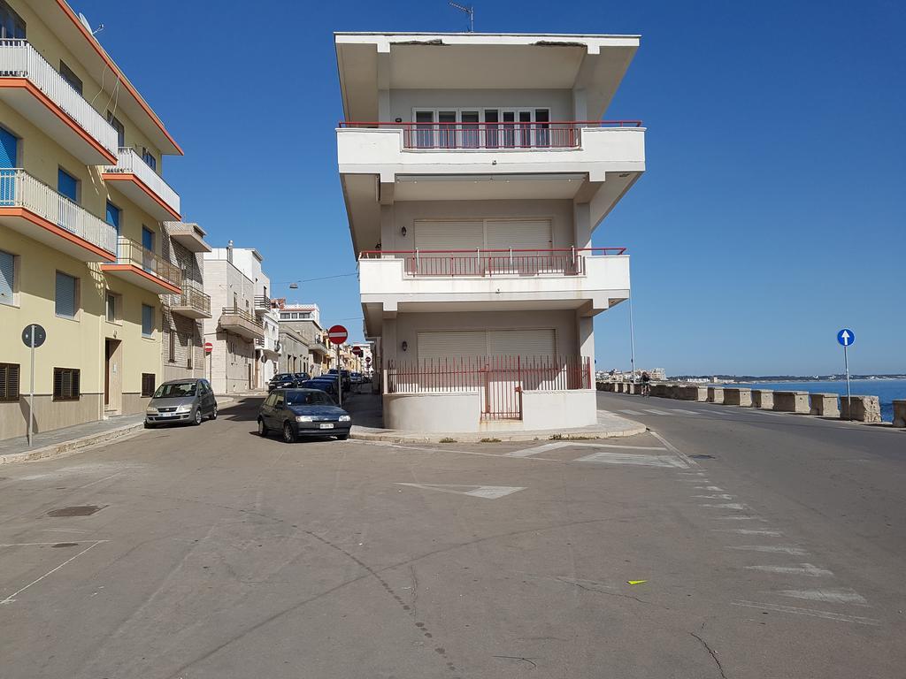 B&B Le Onde Del Mare Gallipoli Exterior photo